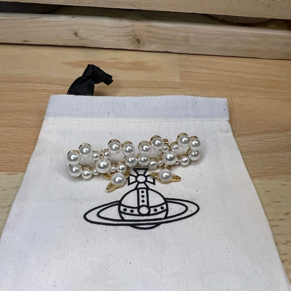 Vivienne Westwood Gold Viviana Drop Earrings - Picture 3 of 4